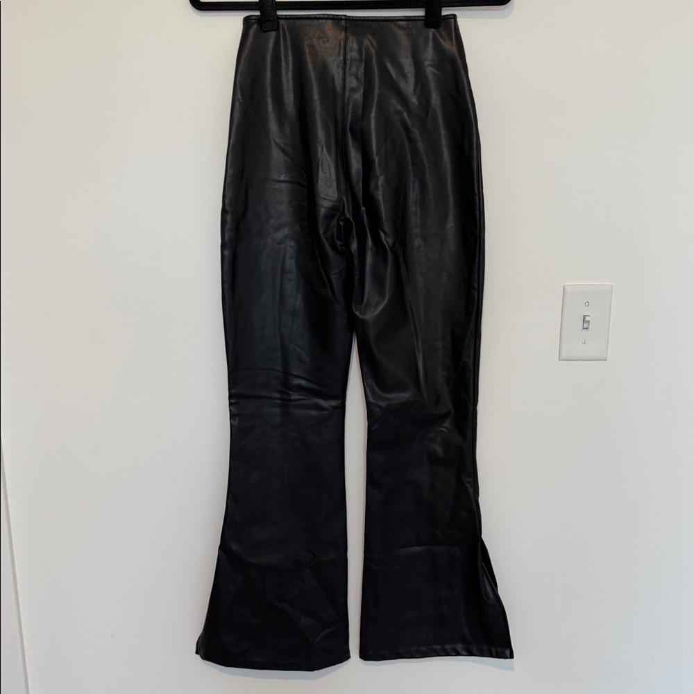 Abercrombie & Fitch Vegan Leather Flare Pants w/slits, Black - Size XS Short - Picture 6 of 6